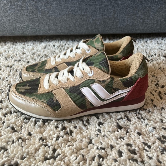 Joe Fresh Women’s Camo Sneakers with Laces Neutral Green Basic Streetwear Size 6 - Picture 3 of 7